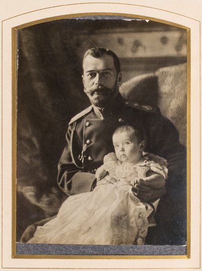 II. Miklós cár Alexis cárral (1904-1917) – II. Miklós cár és Alekszej cár, névtelen. Alpomin Photo alkotó: Anonymous Anonymous