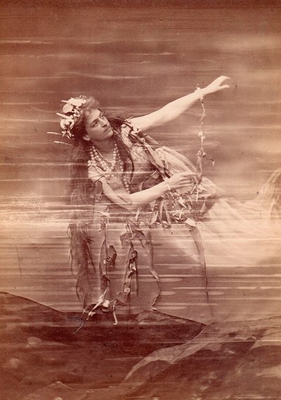 Lilli Lehmann operaénekes (1848-1929) Woglinde szerepében Richard Wagner Das Rheingold című operájában. Bayreuth alkotó: Anonymous Anonymous