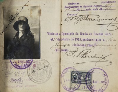Anna Pavlova (1881-1931) névtelen útlevele, c. 1920 - Fénykép - Magángyűjtemény alkotó: Anonymous Anonymous
