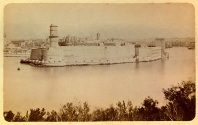Marseille városa és környéke 1885-1890 körül: Fort Saint Jean, kilátás a Pharoból, Magángyűjtemény alkotó: Anonymous Anonymous