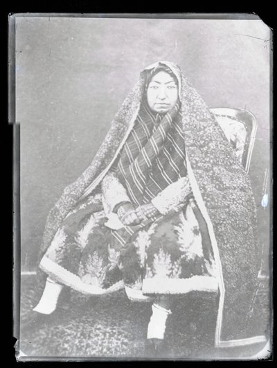 Stúdióportré: Nasir Al-Din Shah anyja, Mahd-i Awliya (f/w fotó) alkotó: Antoin Sevruguin