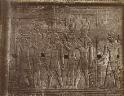 Bas domborművek a komombói templomokból alkotó: Antonio Beato