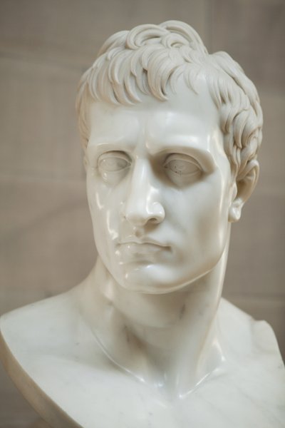 Napóleon Bonaparte (márvány) alkotó: Antonio Canova