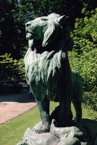 Núbiai oroszlán és zsákmánya, 1870 (bronz) (lásd még: 252665 és 252666) alkotó: Auguste Cain