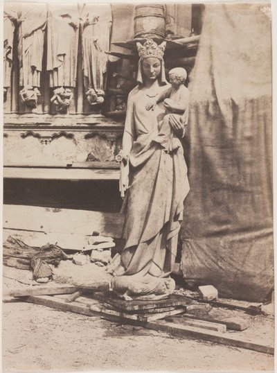 Szűz szobra, a Notre Dame de Paris alkotó: Auguste Mestral
