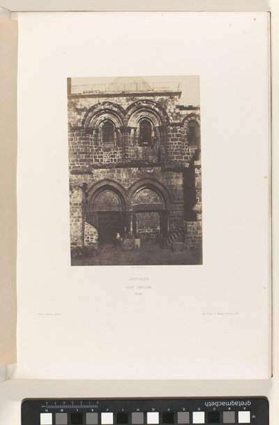 A jeruzsálemi Szent Sír-templom homlokzata Jeruzsálem. Szent Sír. Homlokzat (cím az objektumon) alkotó: Auguste Salzmann