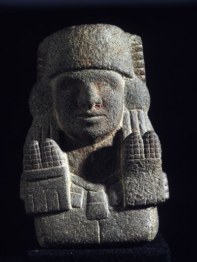 Azték művészet: Chicomecoatl (ausi Xilonen), a szobalány és a termékenység istennőjének ábrázolása. Nemzeti Antropológiai Múzeum, Mexikó alkotó: Aztec Aztec