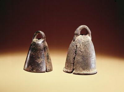 Lóharangok, Babilonból, Irakból, ie 700 körül (bronz) alkotó: Babylonian