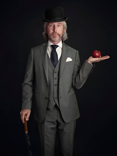  alkotó: Baden Bowen