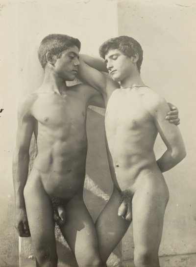 [Két meztelen fiatal] alkotó: Baron Wilhelm von Gloeden