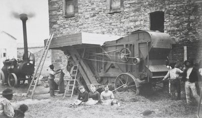 Gőzcséplőgép, Mons, 1883 alkotó: Belgian Photographer