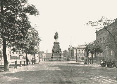Nagy Frigyes szobra, Unter Den Linden, Berlin, Németország, 1895. alkotó: Berlin Photographic Co