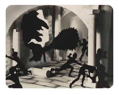 Fantasztikus figurák, valószínűleg 1920-as évek (zselatin ezüst nyomat) alkotó: Bernard Alfieri