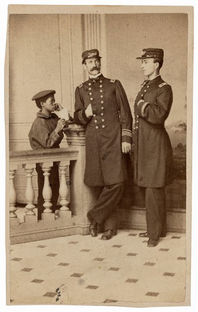 Tengerésztisztek és egy hírvivő portréja,c. 1863 (fotó) alkotó: Bernard Moses