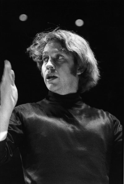 Gilbert AMY alkotó: Bernard Perrine