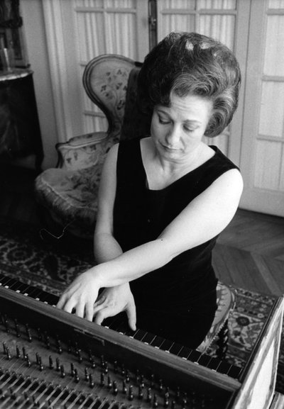 Huguette DREYFUS alkotó: Bernard Perrine