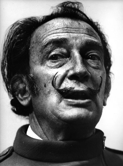 Salvador Dalí alkotó: Bernard Perrine
