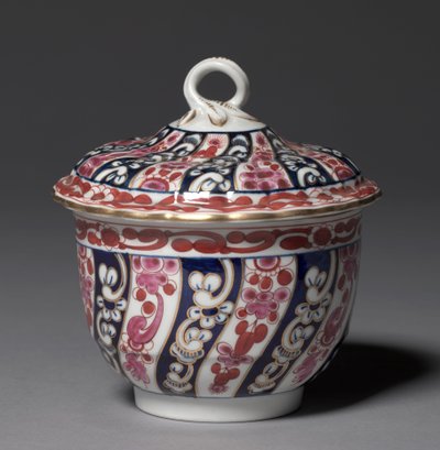 Fedett tál, gyártó Worcester Porcelain Factory, 1770 körül alkotó: British School