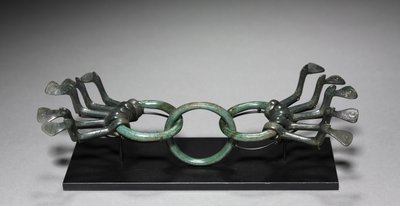 Üstdísz, ie 1200 körül alkotó: Bronze Age