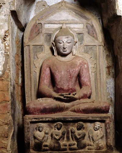 Ülő Buddha meditációban (polikróm kő) alkotó: Burmese School