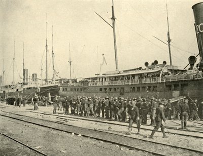 13. gyalogság a gyakorlat után, spanyol-amerikai háború, 1898. június, 1899. alkotó: Burr McIntosh