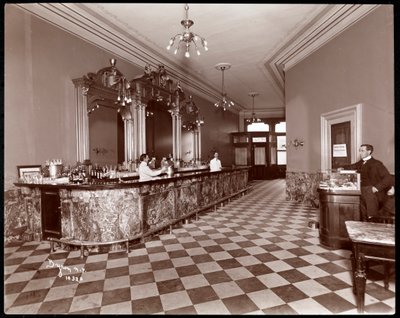 Bár a Gilsey House-ban, Broadway és 29th Street, New York, 1900 vagy 1901 (ezüst zselatin nyomat) alkotó: Byron Company