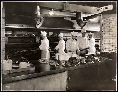 Brojlerben főz a Hotel Commodore konyhájában, 1919 (ezüst zselatin nyomat) alkotó: Byron Company