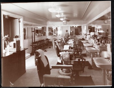 Fodrászat a Philadelphia Ritz-Carlton Hotelben, 1913 (ezüst zselatin nyomat) alkotó: Byron Company
