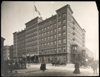 Windsor Hotel at 5th Avenue from 46th to 47th Streets, New York, 1898 (ezüst zselatin nyomat) alkotó: Byron Company