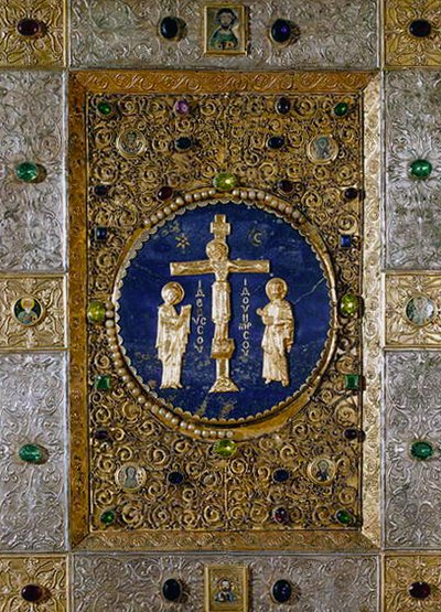 Krisztust ábrázoló ikon a Szűzanya és Keresztelő Szent János kereszten, a négy evangélista medalionjával alkotó: Byzantine Byzantine