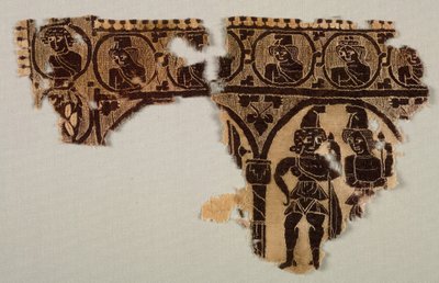 Tunika nyakdísz, 400-as évek (szőttes gobelin kiegészítő vetülékborítással, festetlen lenvászon és festett gyapjú) alkotó: Byzantine Period Egyptian
