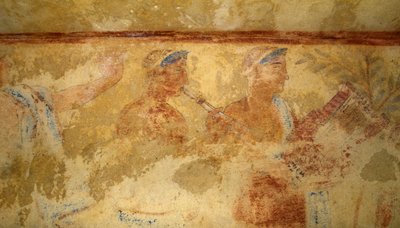 Zenészek, freskó, részlet, Kék démonok sírja, Tarquinia nekropolisza (UNESCO Világörökségi Lista, 2004), Lazio, Olaszország. Etruszk civilizáció, ie 5. század (fotó) alkotó: J.B. and Brown J. Rowbotham