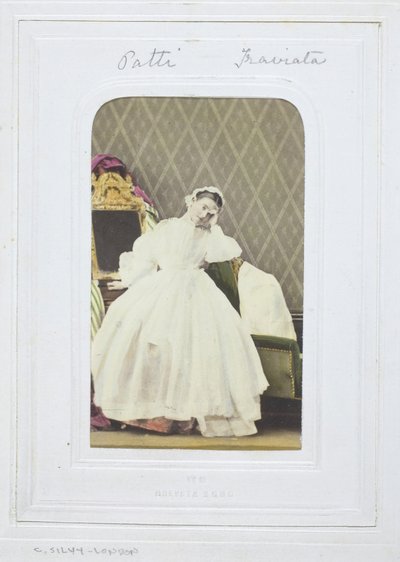 Adelina Patti, Traviata, 1860-69. alkotó: Camille Silvy