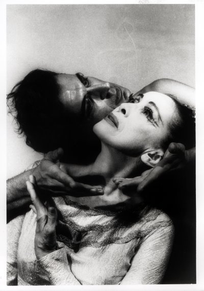 Martha Graham (1894-1991) és Bertram Ross (1920-2003) a "Visionary Recital" című előadásban, 1961. június 27. (zselatinos ezüstnyomat) alkotó: Carl Van Vechten