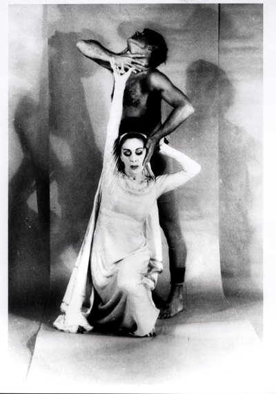 Martha Graham (1894-1991) és Bertram Ross (1920-2003) a "Visionary Recital" című előadásban, 1961. június 27. (zselatinos ezüstnyomat) alkotó: Carl Van Vechten
