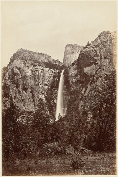 Bridal Veil Fall a kaliforniai fotóalbumból alkotó: Carleton E. Watkins