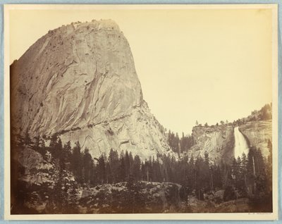 Mount Broderick, Nevada Falls, 700 láb, Yosemite alkotó: Carleton E. Watkins