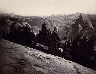 Kilátás a Sentinel Dome-ból, Yosemite, 1865-66. alkotó: Carleton Emmons Watkins
