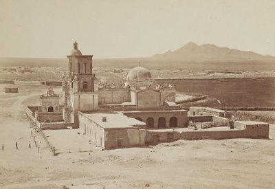 A San Xavier misszió általános látképe, Arizona alkotó: Carleton Watkins
