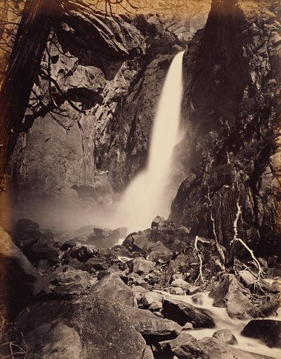 [Alsó Yosemite-vízesés, 418 láb] alkotó: Carleton Watkins