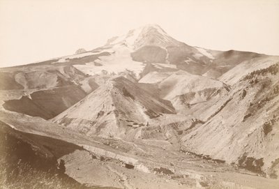 [A Mount Hood csúcsa, Oregon] alkotó: Carleton Watkins