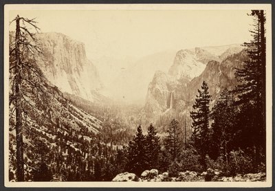 Yosemite az Inspiration Pointtól alkotó: Carleton Watkins