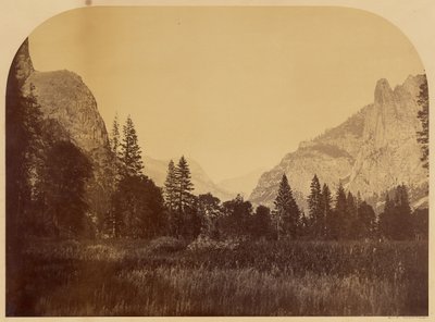 Yosemite, kilátás a völgyfenékre, jobbra a Sentinel Rockkal alkotó: Carleton Watkins