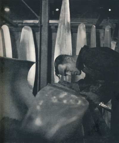 Légcsavar mérőlapátok, 1941 alkotó: Cecil Beaton