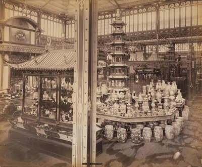 Kilátás a kínai udvarra, főépület, centenáriumi kiállítás, Philadelphia alkotó: Centennial Photographic Co.
