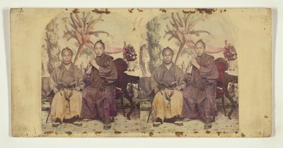 Az első japán diplomáciai képviselet két tagja az Egyesült Államokban:  Ismeretlen tag (balra) és Tateishi Onojirō-Noriyuki, kiképzett tolmács (jobbra). alkotó: Charles DeForest Fredricks