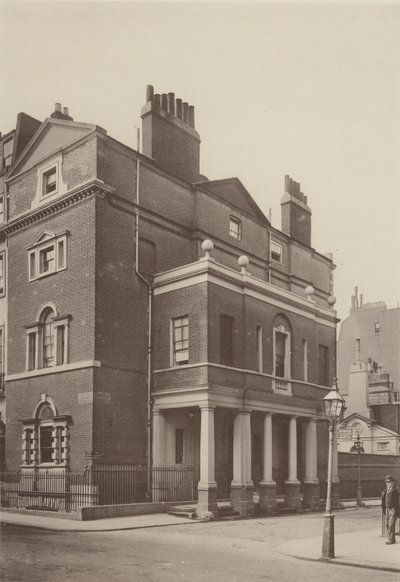 Corner House, South Audley Street, Nyugat alkotó: Charles Latham