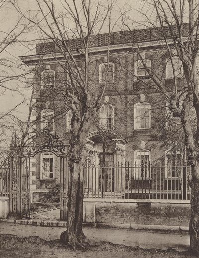 Ház Rainhamben, Essexben alkotó: Charles Latham