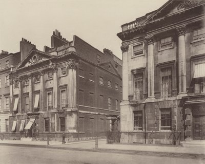 Ház a Cavendish téren, Nyugaton alkotó: Charles Latham