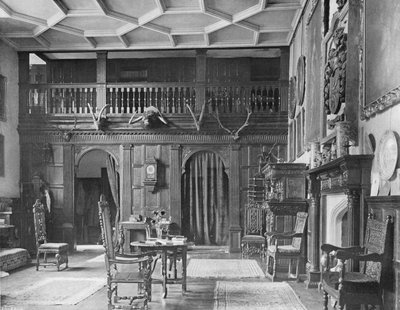 A Galéria terem alkotó: Charles Latham